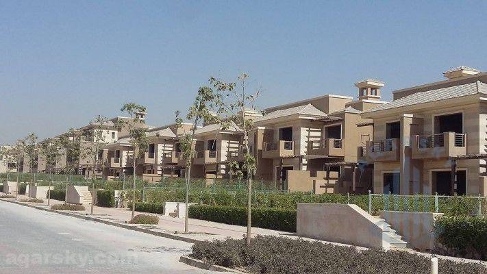 للبيع توين فيلا في كومباوند نيو جيزه 6 اكتوبر