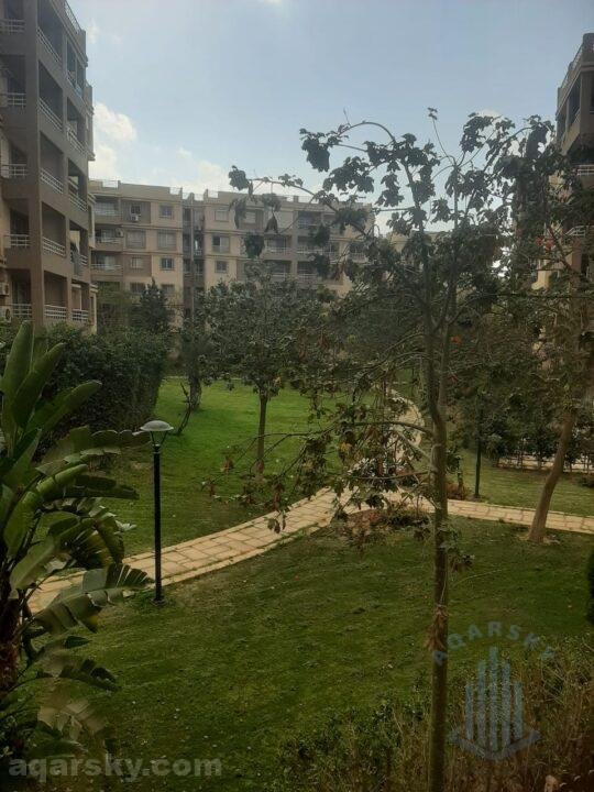 شقة للإيجار في مدينتي بمساحة 131 متر