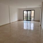 شقه للبيع في كومباوند فيفث سكوير المراسم القاهره الجديده