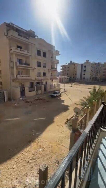 امتلك شقة في الأندلس 1 بتشطيب مودرن لوكس بموقع متميز