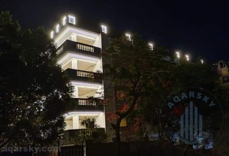 شقة للبيع في حدائق الاهرام بمساحة 207 متر