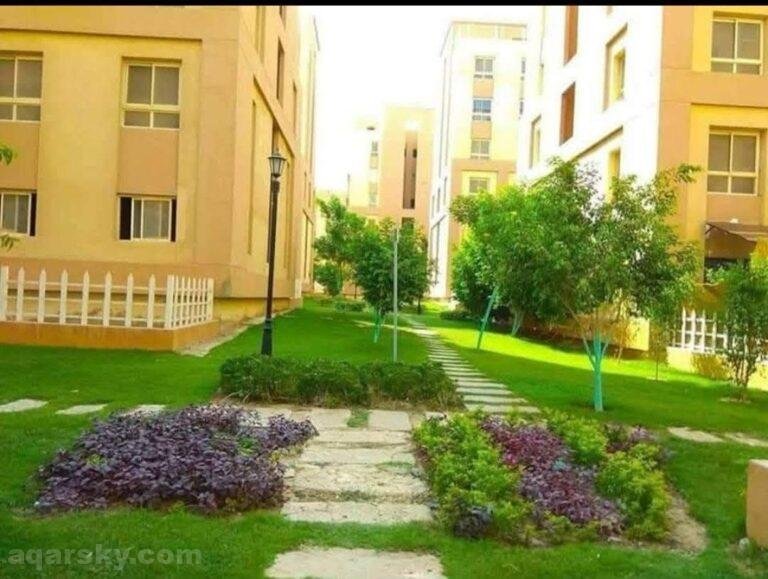 للبيع روف بسعر شقه مميز جدا كمبوند دجله جاردنز