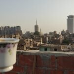 عقار مكون من ٤ شقق  -اربع ادوار جديد للبيع كامل ٥ دقايق مشى لوسط البلد