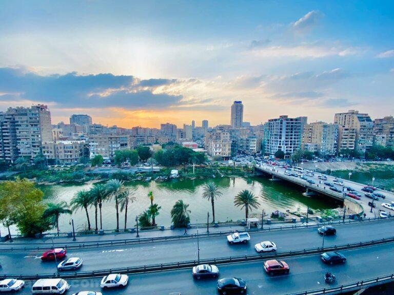 شقه مفروشه للايجار علي النيل بالمنيل