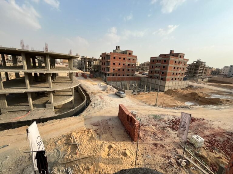 شقة للبيع في التجمع الثالث بمساحة 173 متر