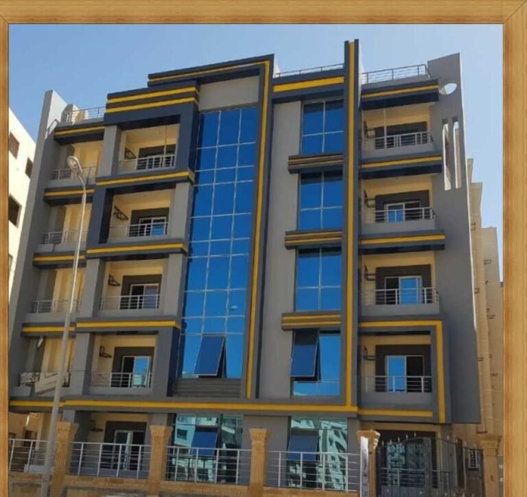شقة خلفية متميزة وواجهة عمارة زجاجية فاخرة استلام فوري باللوتس الجنوبية