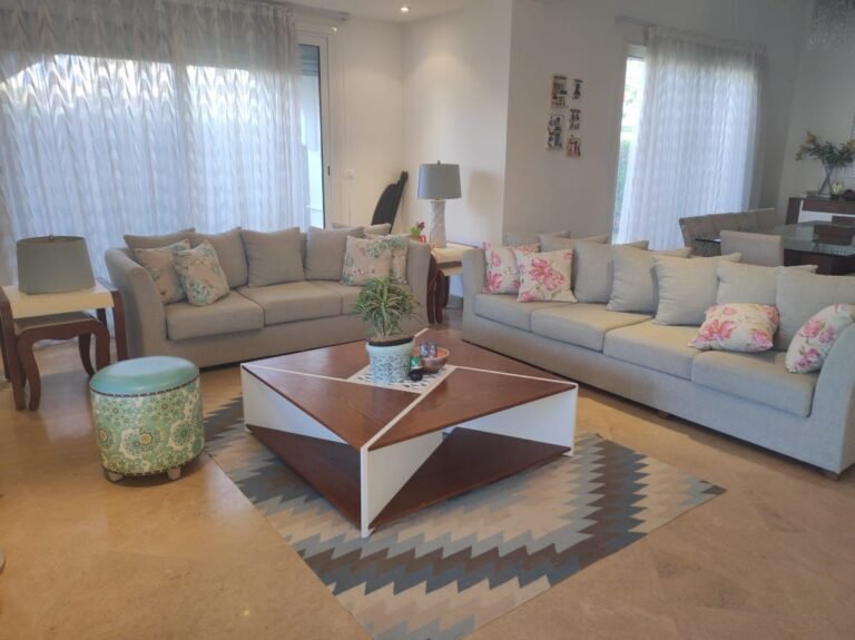 فيلا مستقلة إيجار في قرية مراسي الساحل الشمالي 2026