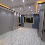 شقة جديدة بالكامل موقع مميز جدا بمنطقة ط تشطيب مهندس ديكور بمطبخ جديد تم تركيبة اليوم وموقد بلت ان إيطالى