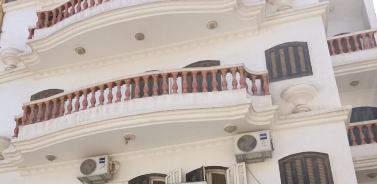 منزل للبيع بأرقي مكان بمدينة العاشر من رمضان مجاورة ٧