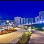 شاليه صف أول علي البحيره مباشرة بالحي اللاتيني العلمين الجديدة (بحري الطريق) ويطل علي أبراج العالمين.