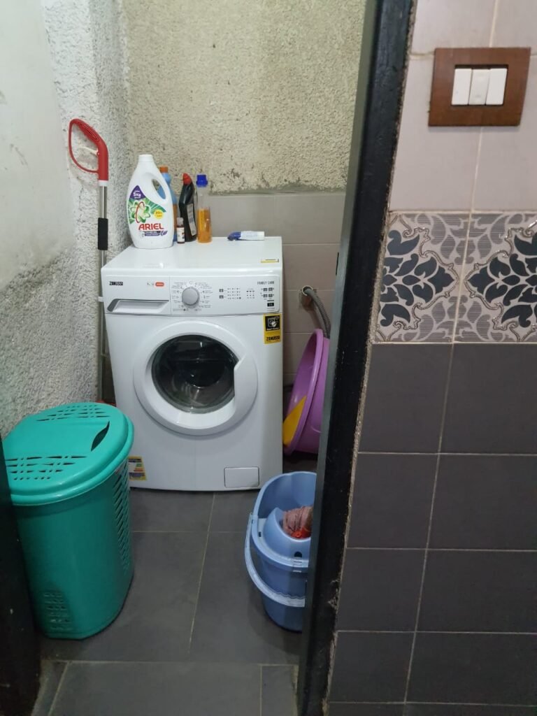 استديو في شارع زهراء المعادي الرئيسي بالقرب من نادي وادي دجله