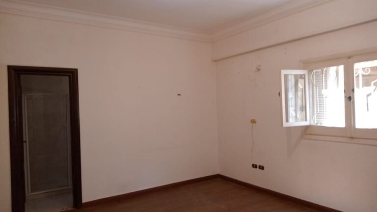 شقة سكنية للإيجار في التجمع الخامس مساحة ٣١٠ متر