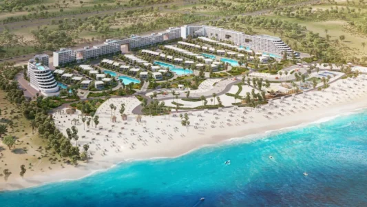 قرية سيليبريشن ويست بيتش الساحل