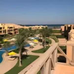 التصميم المعماري ومساحة قرية ماونتن فيو السخنة