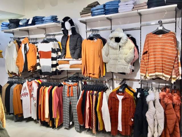 عباس العقاد الرئيسي مدينة نصر محل للايجار المربع الذهبي 45م اول عباس بجوار البراندات والتوكيلات