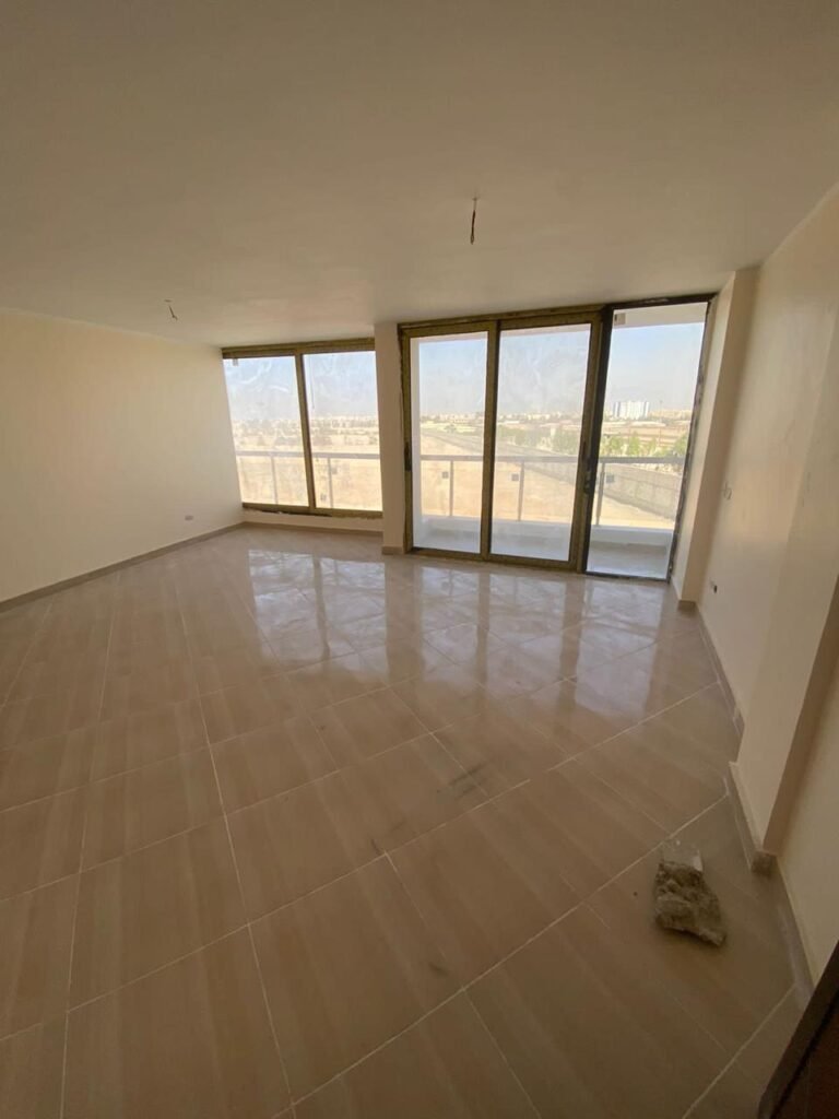 شقه للبيع بكمبوند ليك فرونت معمار المرشدي