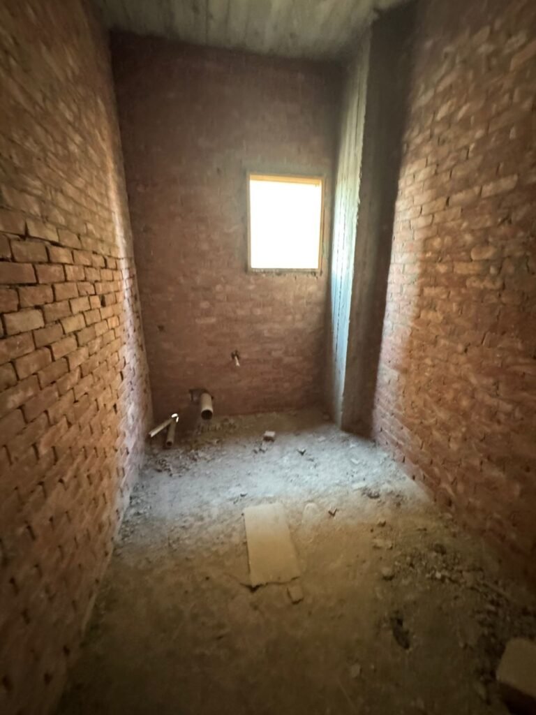 شقة 165 م للبيع بالحي الثانى مدينه العبور