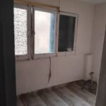 Two bedroom flat in a very good location for ren few steps from the sea!