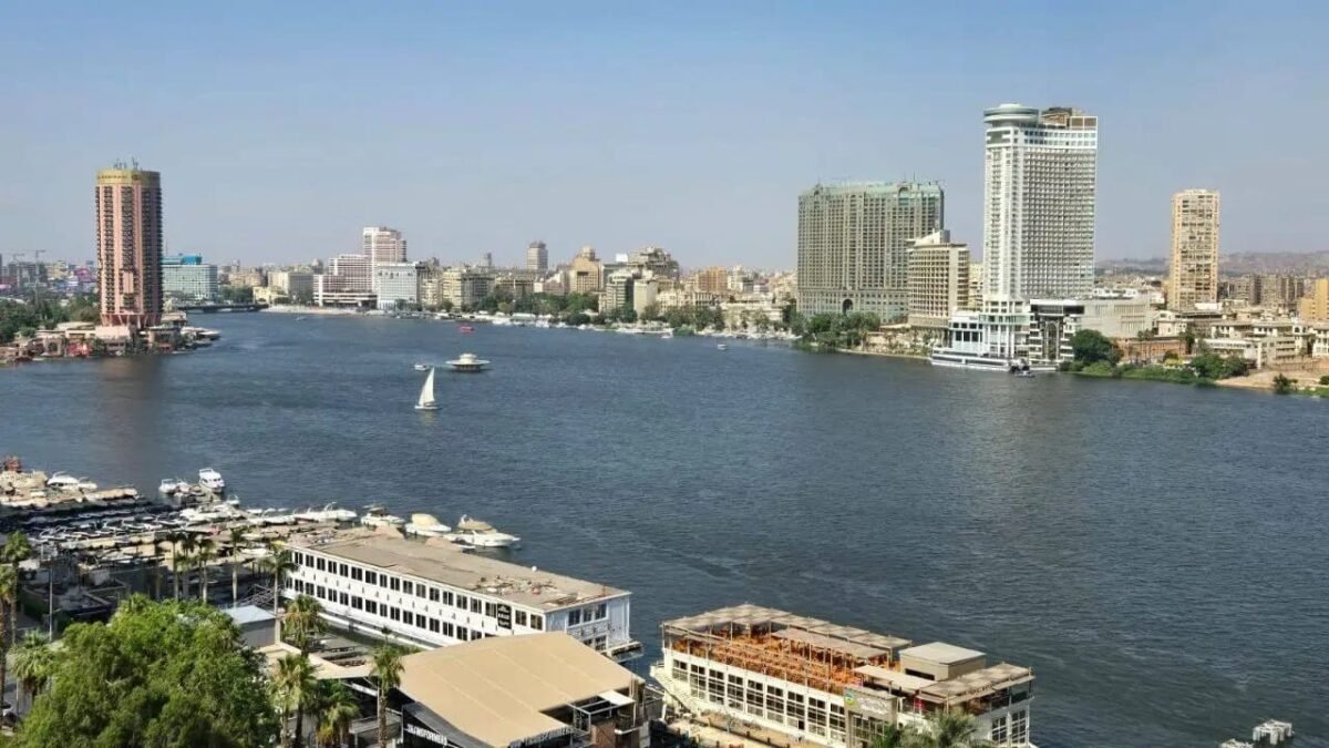 للبيع شقة 250م² بالدقي على النيل مباشرة