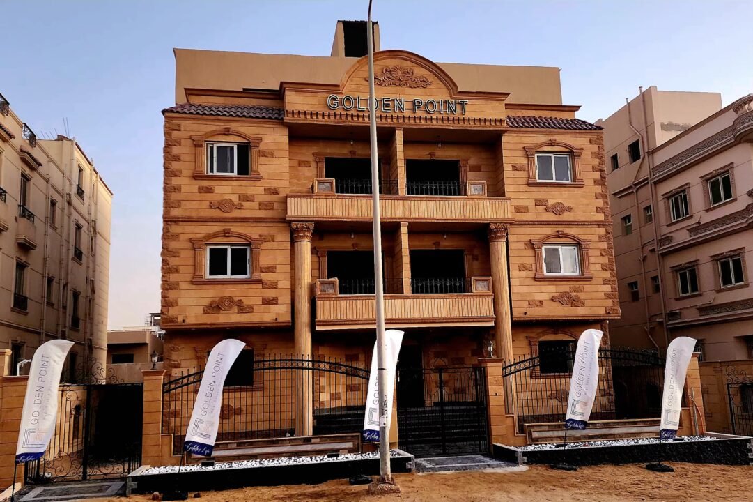 شقه للبيع فى منطقه فيلات فى التجمع الخامس