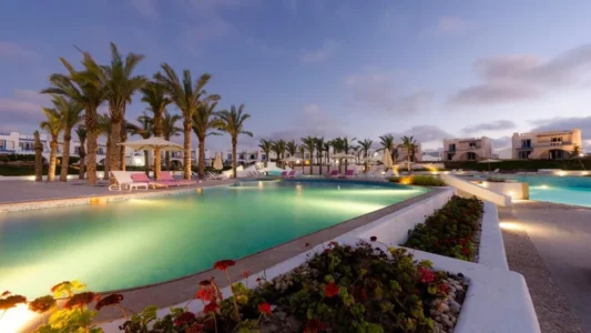 قرية ايفيا ماونتن فيو الساحل الشمالي