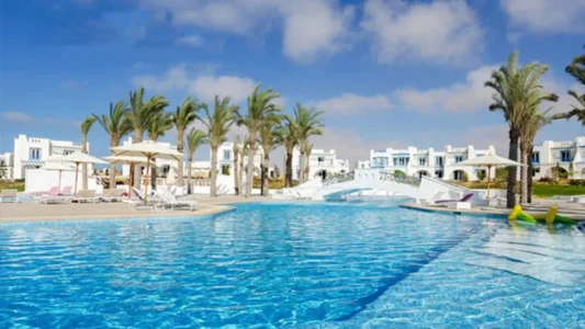 قرية ايفيا الساحل الشمالي