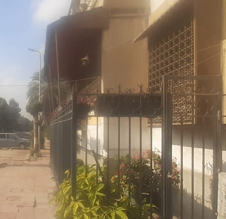 شقة للبيع سكني أو مقر اداري في حي هادئ في قلب المعادي الجديدة