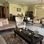 شقة مشمسة مساحة ٢٠٠ متر مفروشة ومجهزة بالاجهزة الكهربائية و التكيفات و النت تيلفون خاص بالوحدة