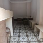 محل تجاري بموقع مميز للبيع في العجمي بمساحة 18 متر