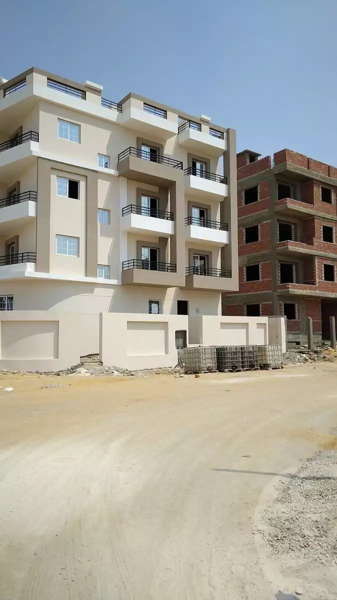 شقة للبيع في بيت الوطن التجمع الخامس بمساحة 228 متر