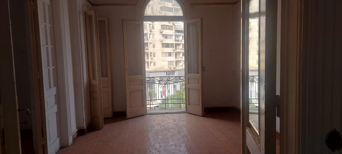 For those with distinction, an apartment in Roxy Square