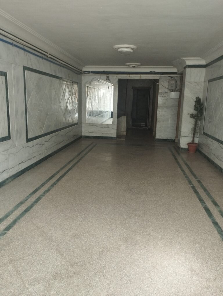 حدائق الاهرام منطقة ح خطوات من شارع الجيش