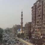 مكتب للايجار بيطل ع شارع الهرم الرئيسي وامام محطه مترو الجيزه بسعر 7000 جنيه