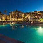 قرية ازورا ريزورت سهل حشيش