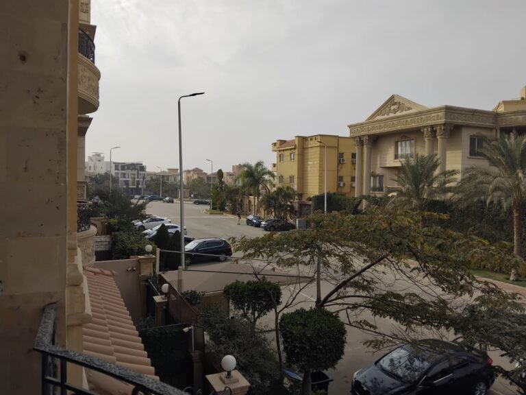 فرصه للبيع في النرجس فيلات التجمع الخامس