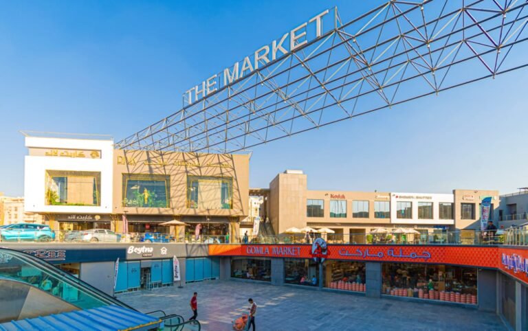 للايجار مطعم او كافية – في مول THE MARKET – القاهرة الجديدة