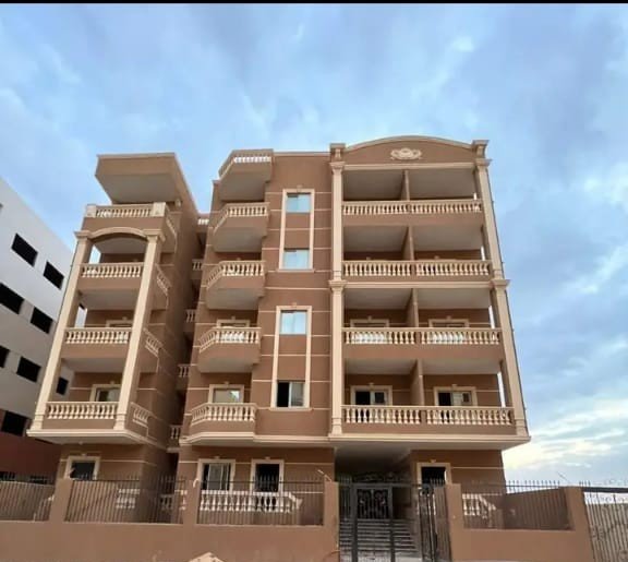 شقة للبيع فى الحى السادس هليوبلس الجديدة