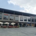 للبيع عياده استلام فوري تصلح لكافه التخصصات في القاهره الجديده قسط علي 4 سنين