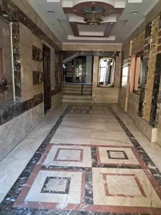 شقة للبيع بالاسكندرية – بشارع مصطفى كامل بجوار جاردينيا وسنترال مصطفى كامل بالعوايد