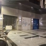محل ارضي مجهز مطعم للايجار بمول فاليو بمدينة الشروق