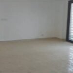 شقه للبيع بمدينتي B15 تخصيص شرطه ١١١ متر دور أرضي