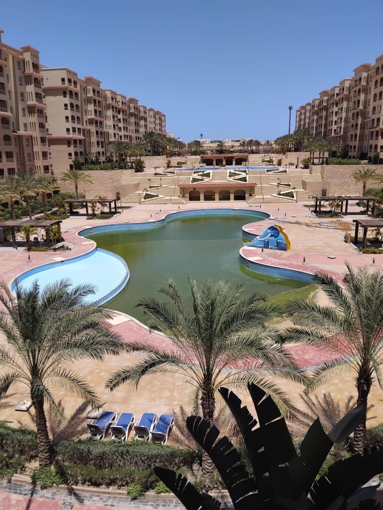 شاليه فندقي بقرية اكوا ڤيو الساحل الشمالي الكيلو 91
