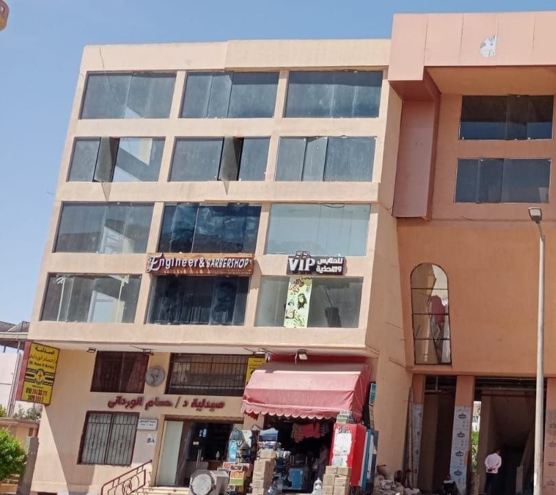 تملك محل تجاري في أكثر المواقع حيوية بمدينة الشروق في أقوى وأميز المناطق التجارية بمدينة الشروق Code C75