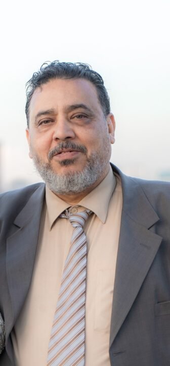 مدحت الملاح