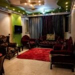 شقة لُقطة بتشطيب Ultra Super Lux في قلب العشرين بفيصل