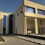 للبيع بالخمائل دور كامل طبى / ادرى مساحه 870 م متشطب بالكامل