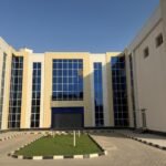 للبيع بالخمائل دور كامل طبى / ادرى مساحه 870 م متشطب بالكامل