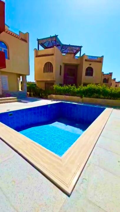 فيلا مستقله تقسيط بالساحل الشمالي بحمام سباحة