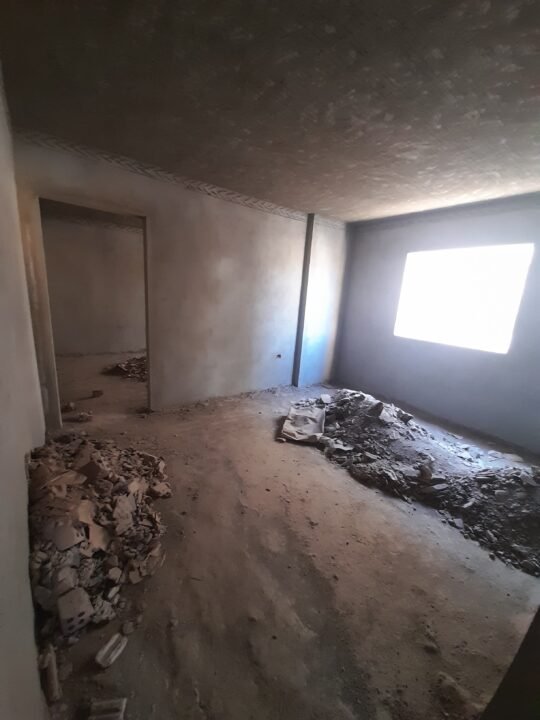 شقه ممتازه في حي الفيروز 6 اكتوبر المستثمر الصغير 175 متر نصف تشطيب