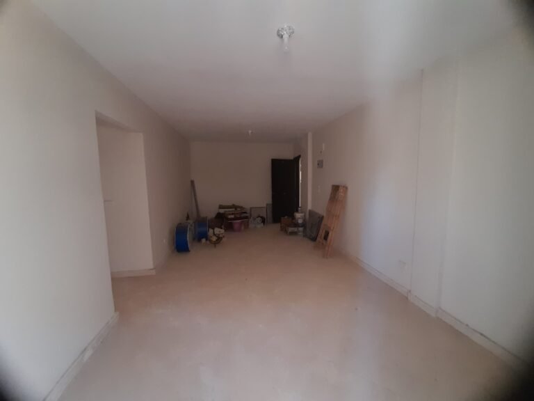 شقه في حدائق اكتوبر ال 266 عماره 90 متر متبيضه جديد